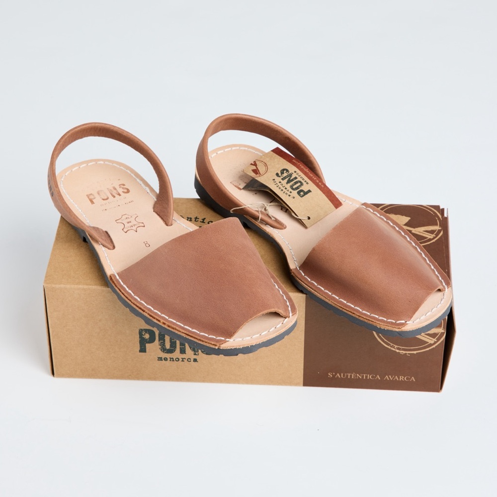 NWT Pons Avarcas Brown Classic Style Brown Sandals